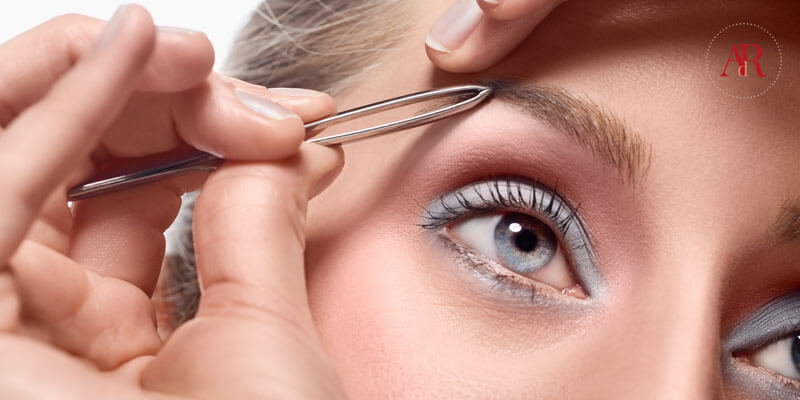 Épilation des sourcils : techniques et tendances !